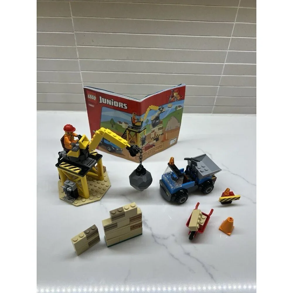 Lego Juniors:‎ Construction (10667) Complete